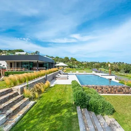 Вилла Elsa, Golfe De Saint Tropez, Sublime Vue Гримо